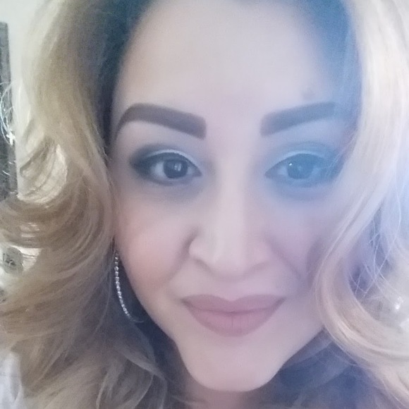 Meet your Posher, Rosa - Picture 1 of 1